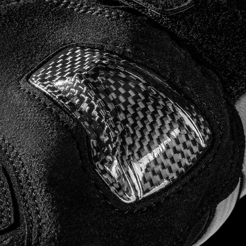 carbon fiber winter motorcycle gloves details (3) carbon fiber winter motorcycle gloves details (3)