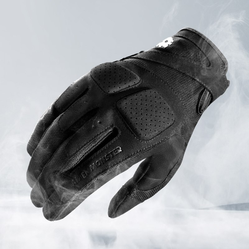 lightweight motorcycle gloves details (3) lightweight motorcycle gloves details (3)