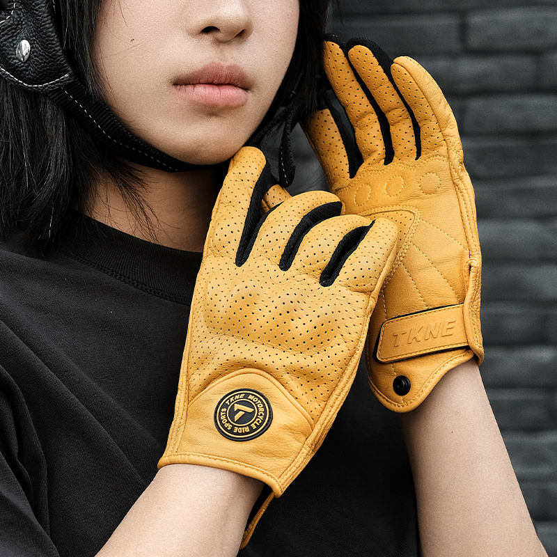 summer leather motorcycle gloves effect (2) summer leather motorcycle gloves effect (2)