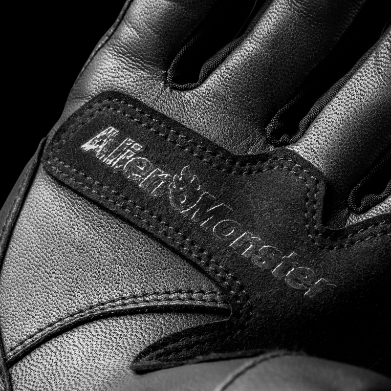 winter leather motorcycle gloves details (1) winter leather motorcycle gloves details (1)