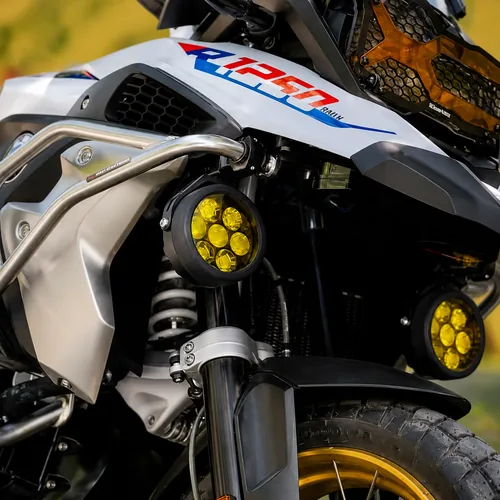 Motorcycle auxiliary lights for night riding